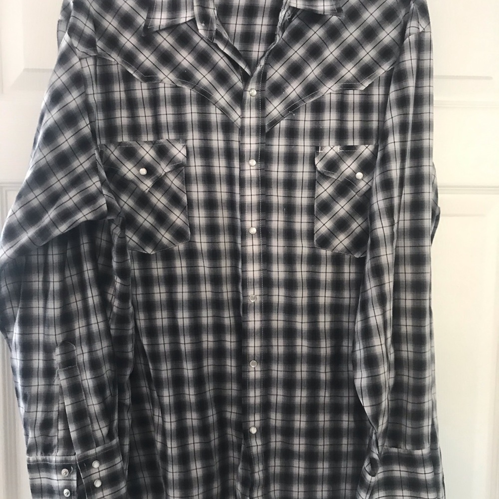 Men’s snap button up western. 💥2/$20 all shirts.